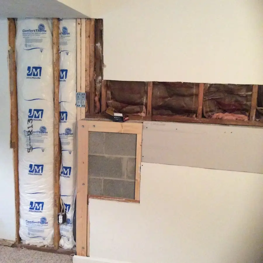 Wall insulation replacement during Structural Drying in Markham